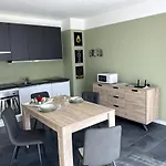 בית נופש Casa Verde, Dongo, Di *