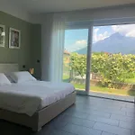 Casa Verde, Dongo, Di Hébergement de vacances *