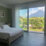 Casa Verde, Dongo, Di * 동고