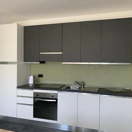 Casa Verde, Dongo, Di Сasa de vacaciones