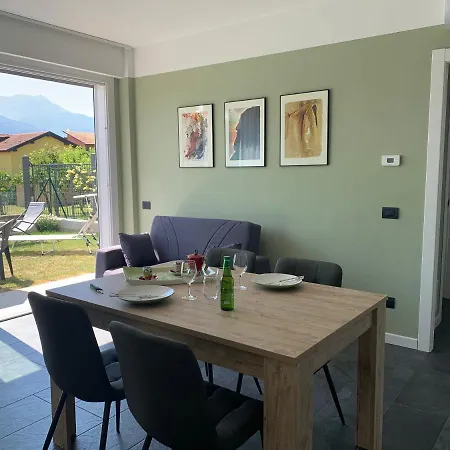 بيت للعطل Casa Verde, Dongo, Di