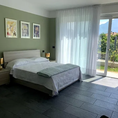 Casa Verde, Dongo, Di Сasa de vacaciones