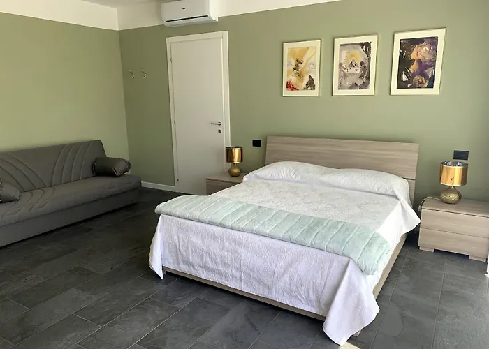 Casa Verde, Dongo, Di Σπίτι διακοπών Dongo